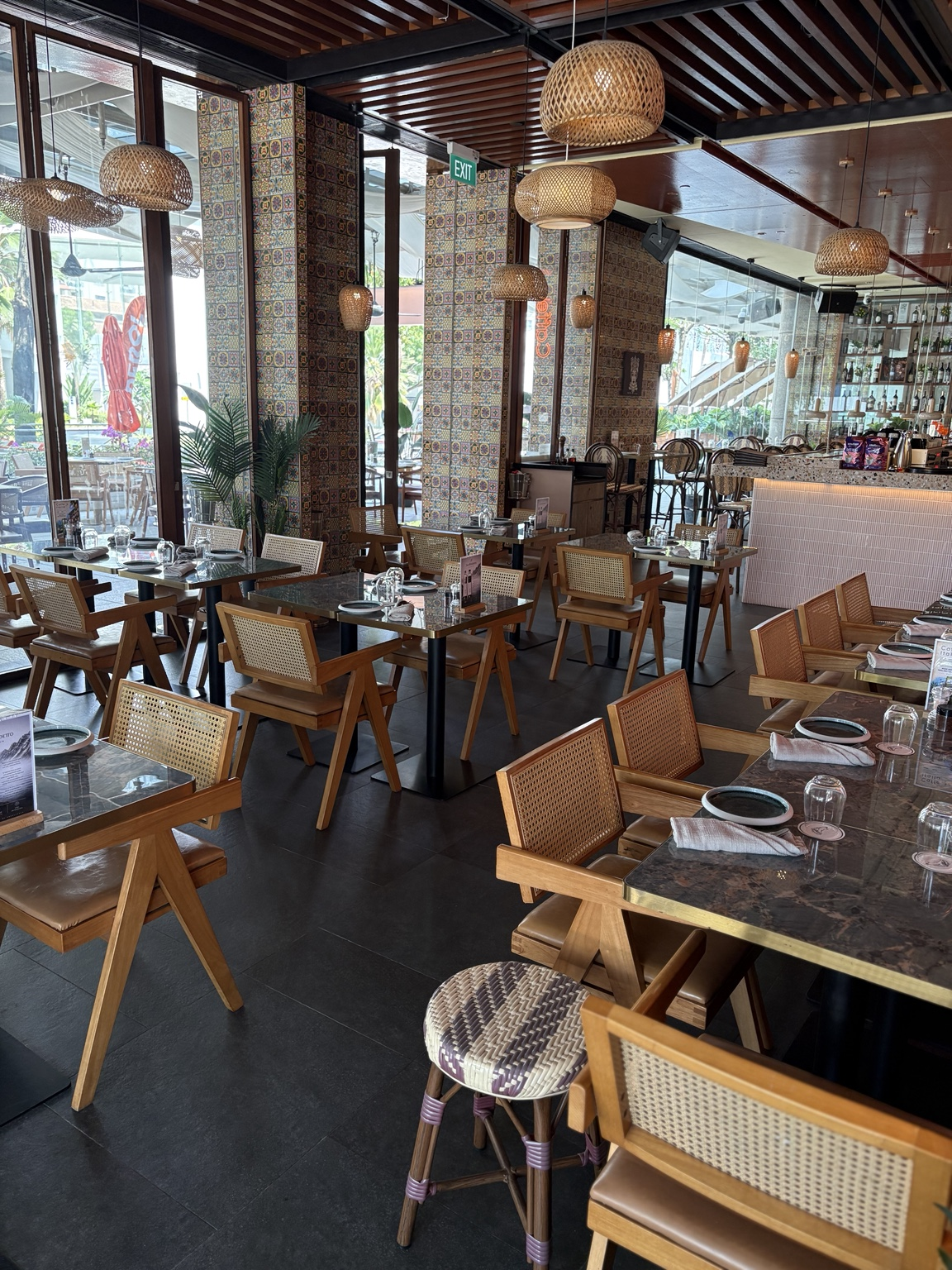 INDOOR DINING STYLE DESIGN 2026png